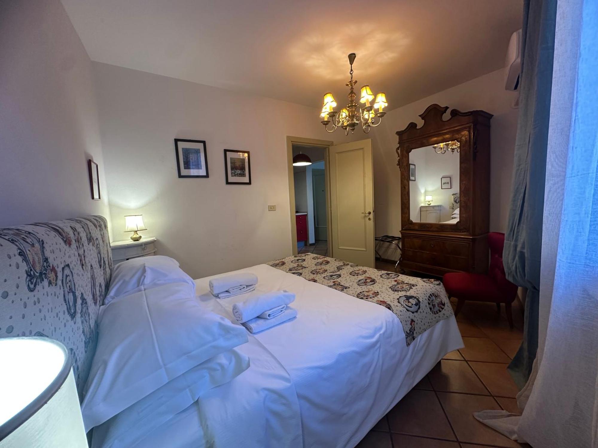 Bohemien Pop Casa Vacanze Aparthotel Bologna Esterno foto