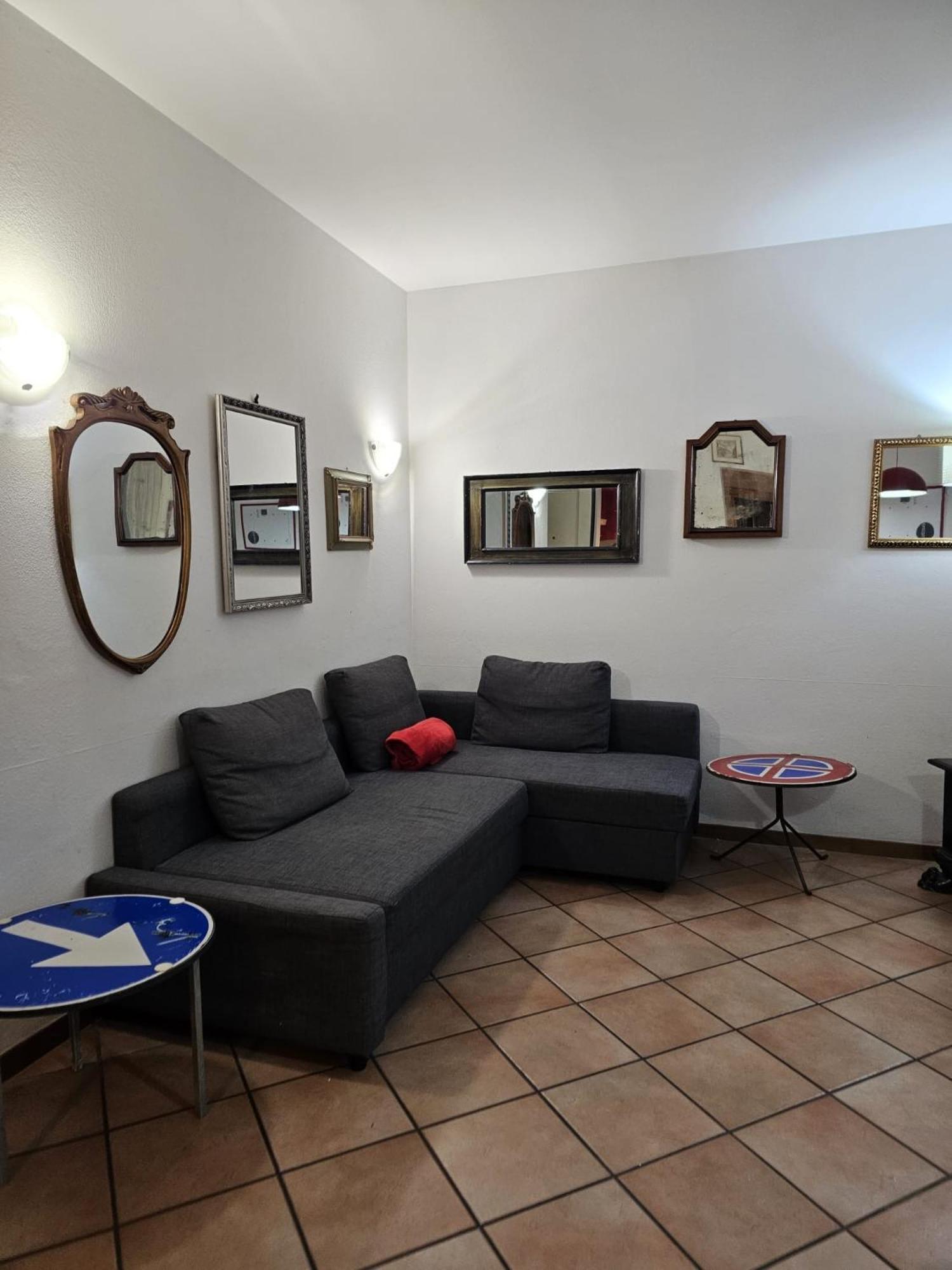 Bohemien Pop Casa Vacanze Aparthotel Bologna Esterno foto