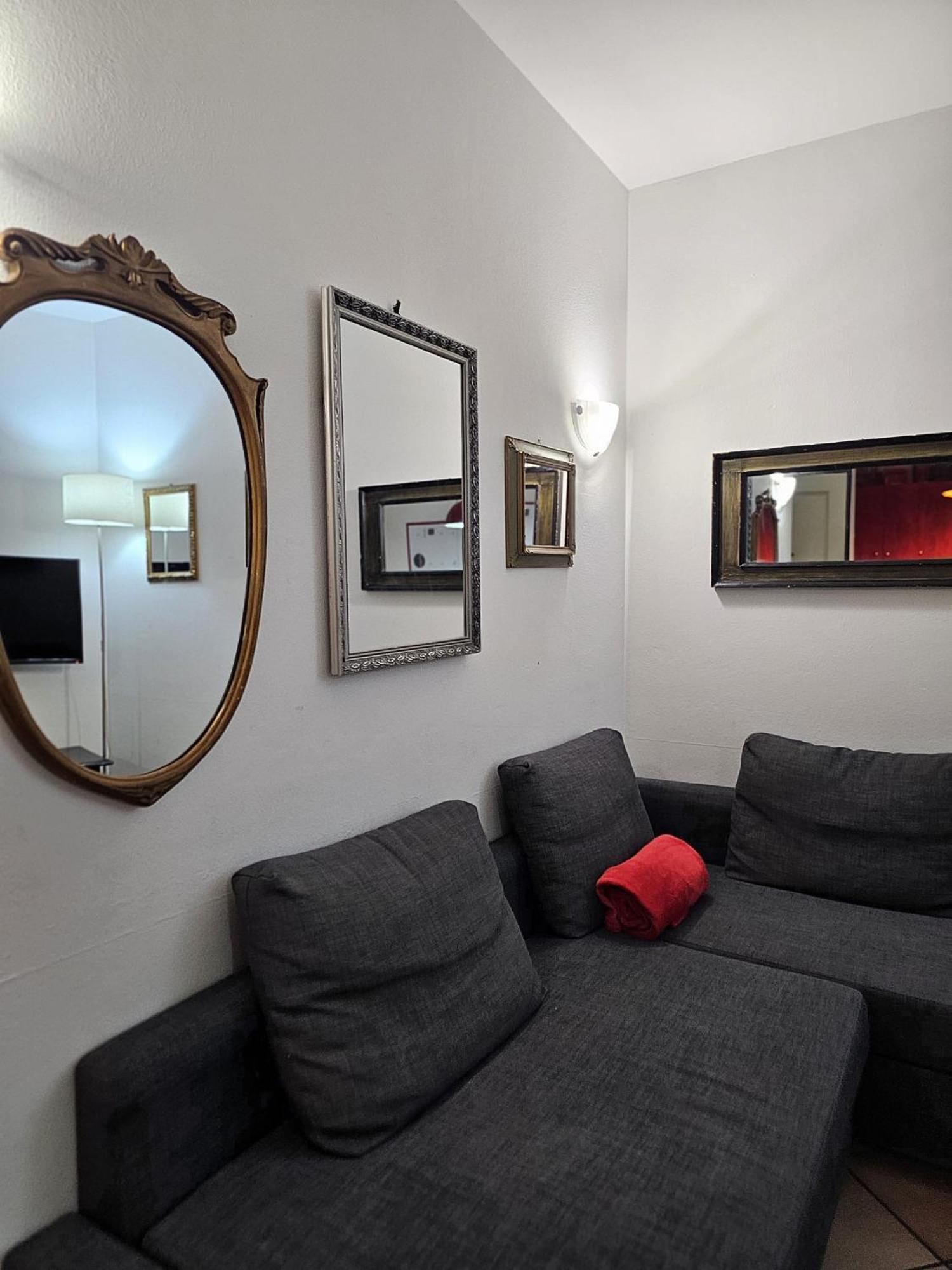 Bohemien Pop Casa Vacanze Aparthotel Bologna Esterno foto
