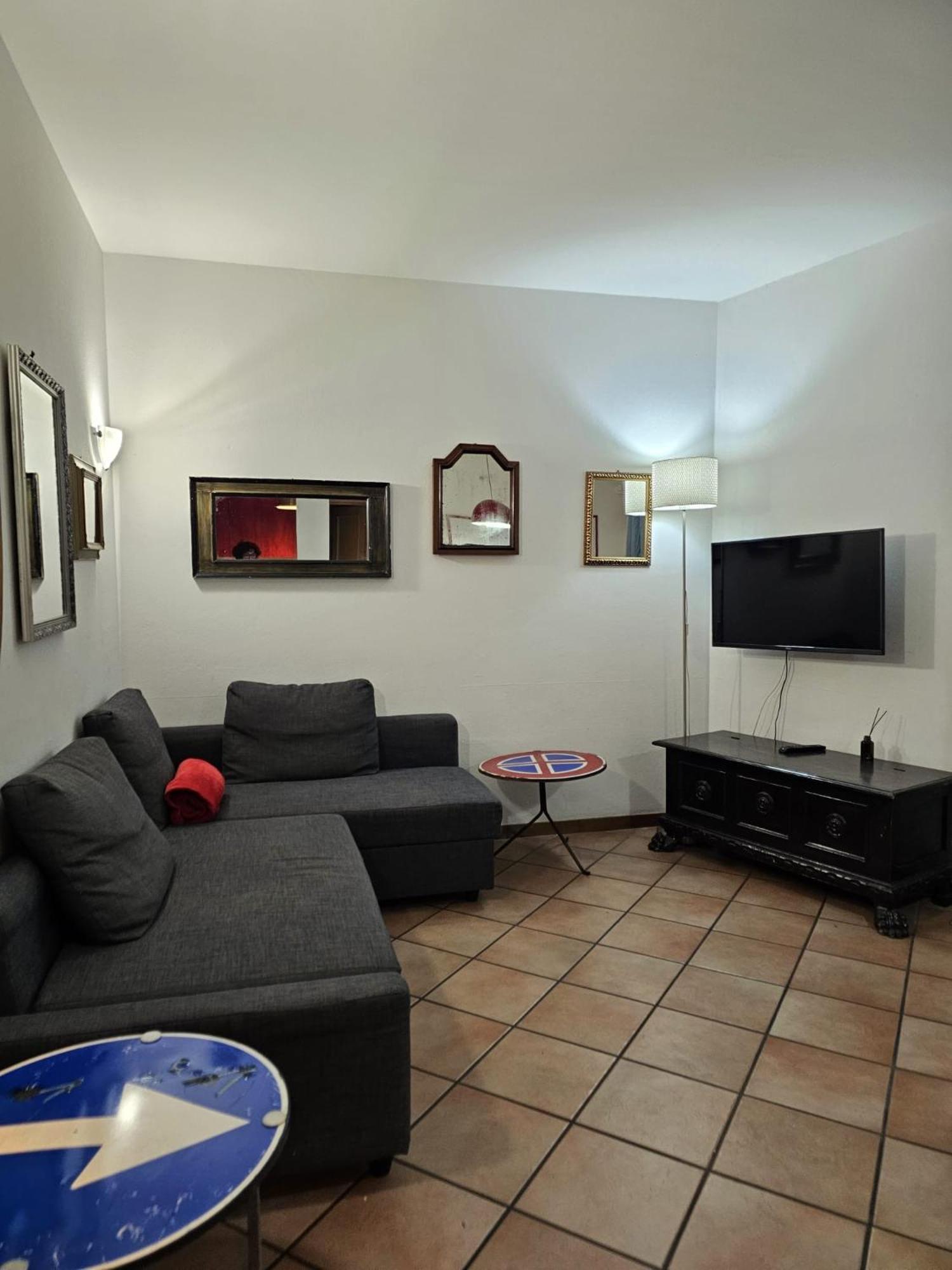 Bohemien Pop Casa Vacanze Aparthotel Bologna Esterno foto