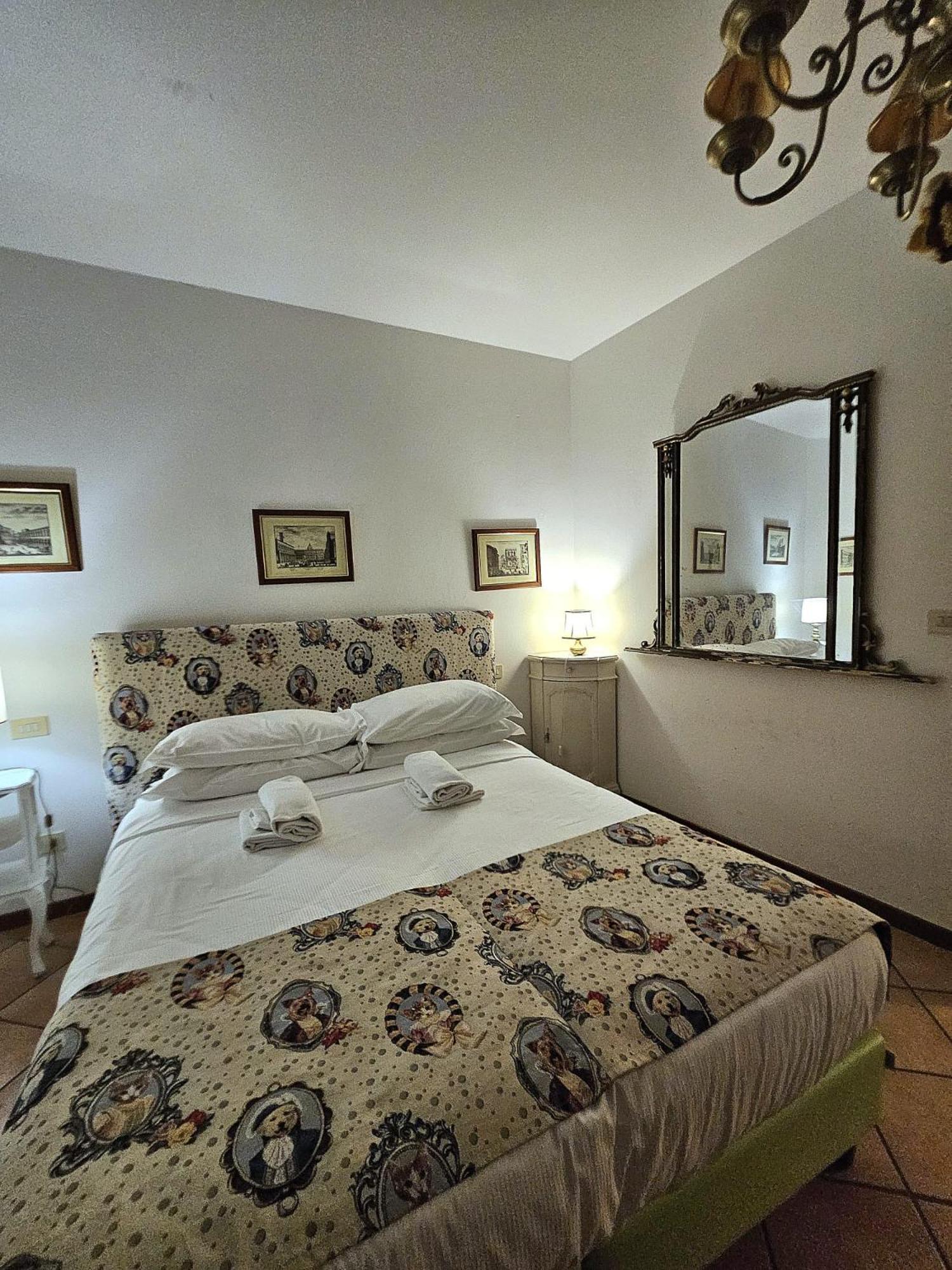Bohemien Pop Casa Vacanze Aparthotel Bologna Esterno foto
